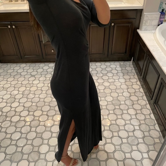 Long Dress with Side Slit - Picture 13 of 16